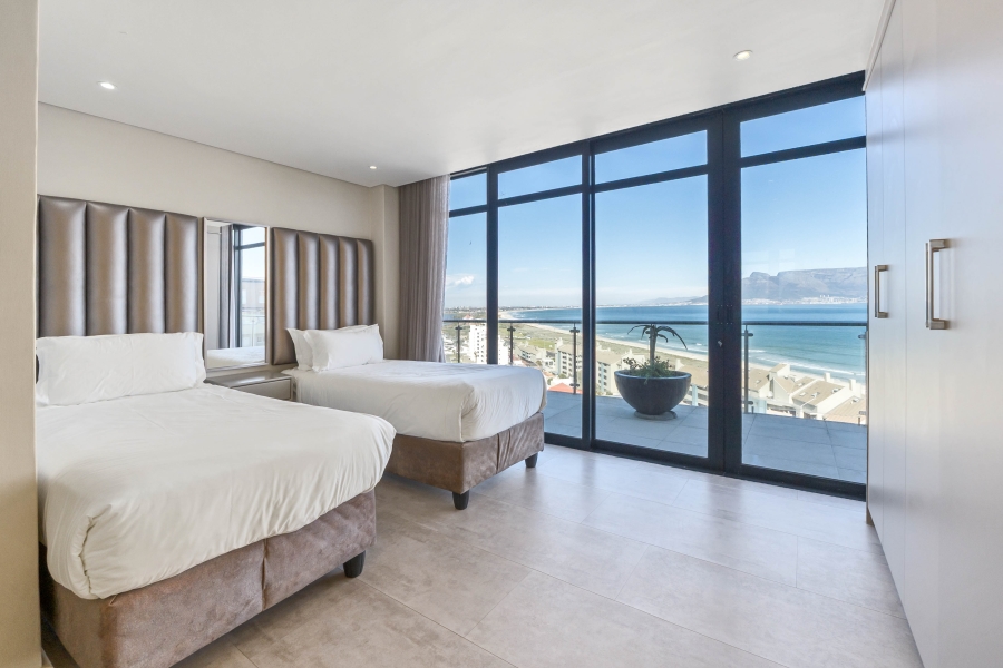 4 Bedroom Property for Sale in Bloubergstrand Western Cape